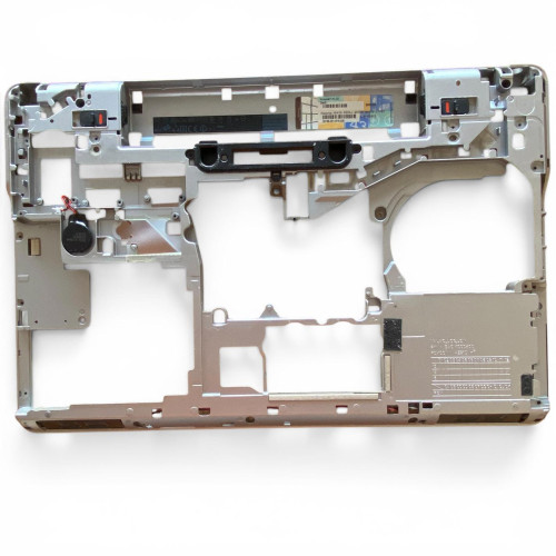 Dell Latitude E6540 Notebook Alt Kasa
